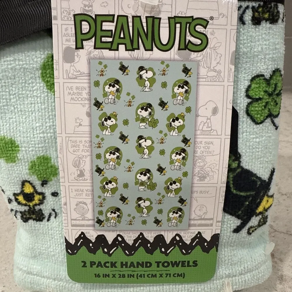 Snoopy and Peanuts peanuts snoopy